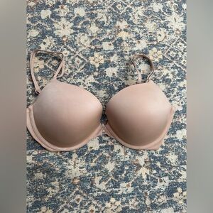 Victoria’s Secret Very Sexy Tan Push-up Bra 32DDD
